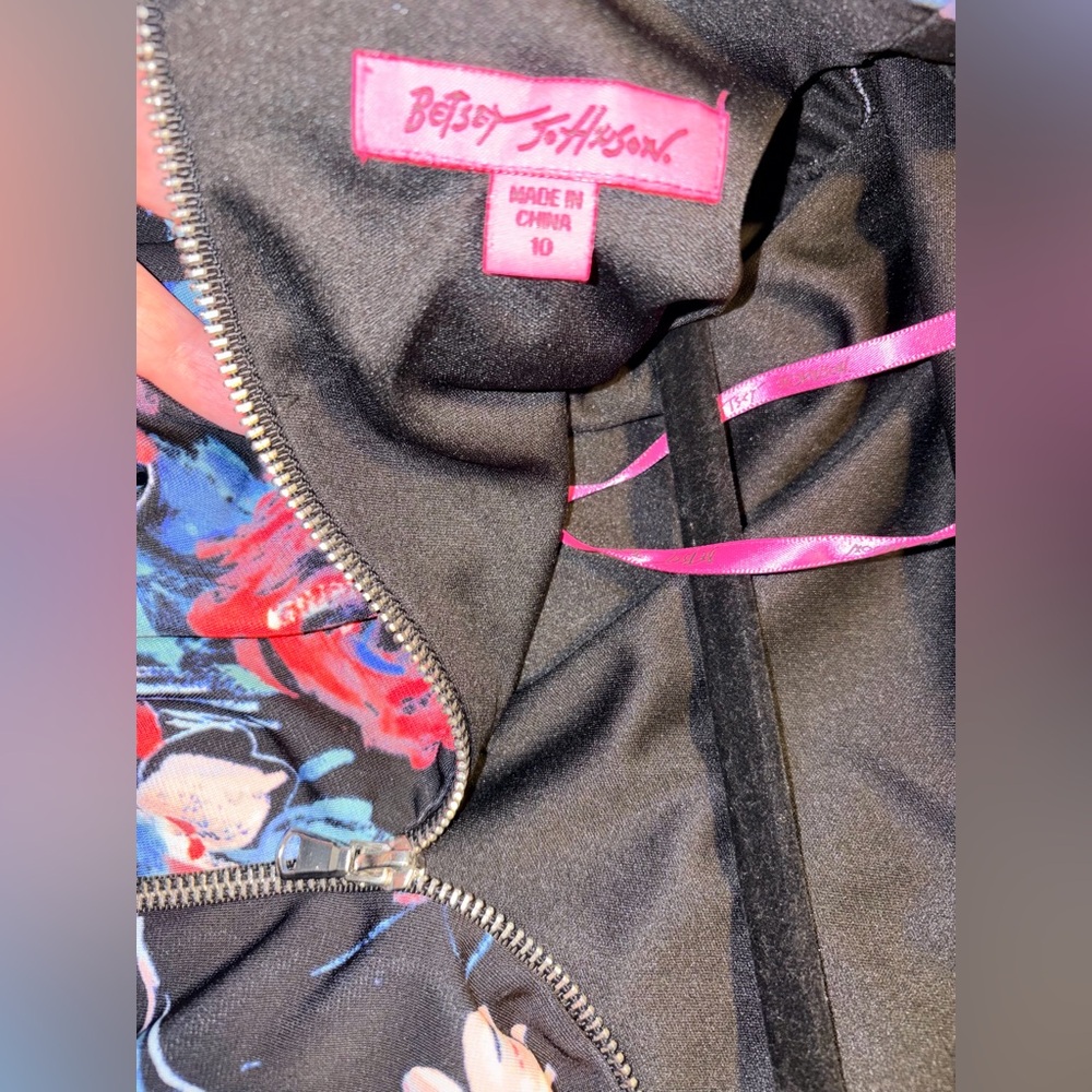 Betsey Johnson Floral Dress - Picture 9 of 10